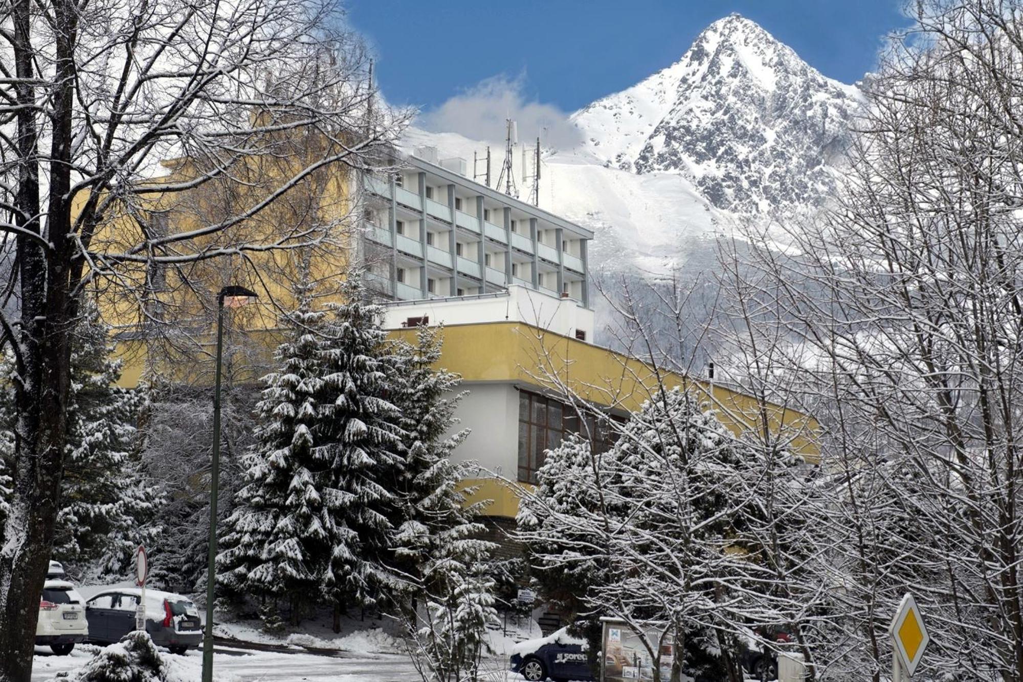 Hotel Sorea Uran Татранска Ломница Экстерьер фото