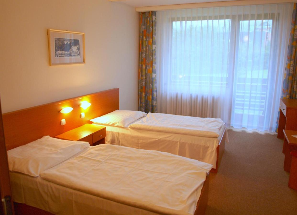 Hotel Sorea Uran Татранска Ломница Экстерьер фото